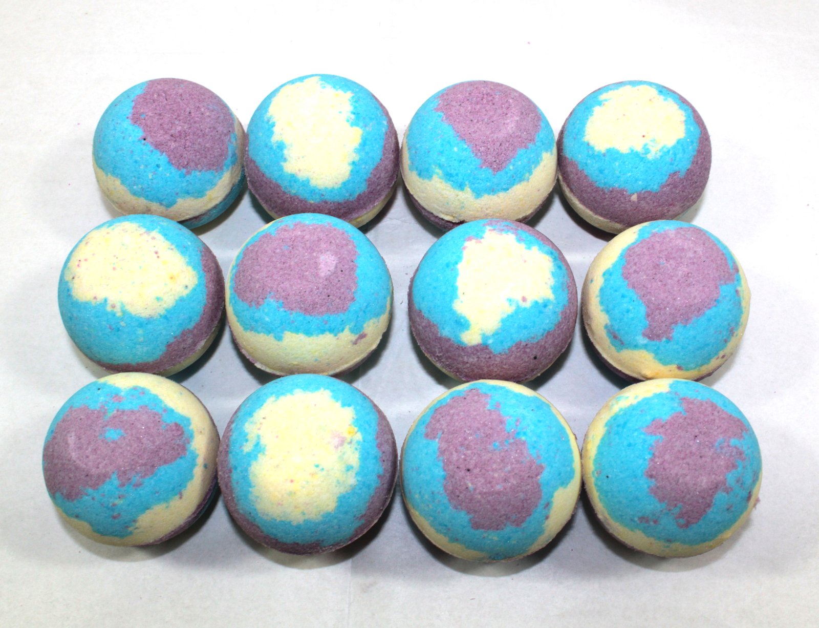 12 x Galactic Fizz Bath bombs
